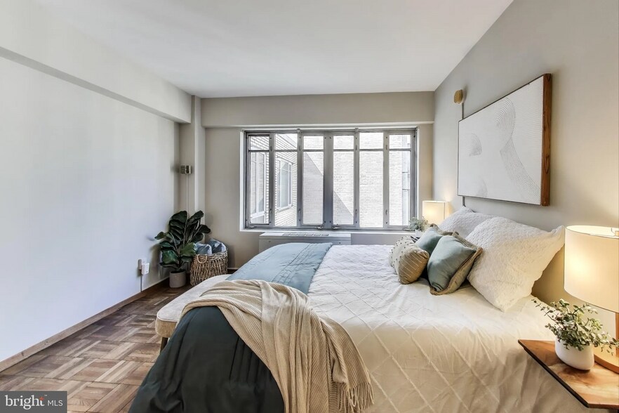 Building Photo - 1711 Massachusetts Ave NW