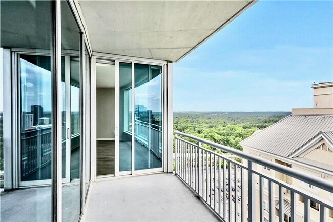 Building Photo - 3338 Peachtree Rd NE