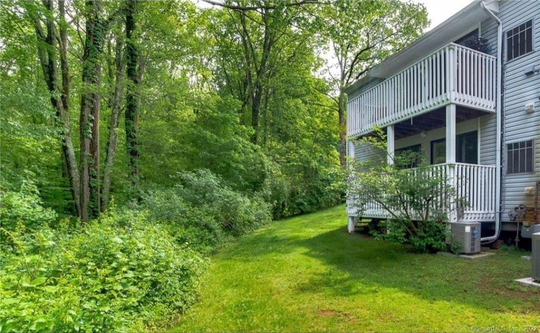 Building Photo - 53 Brookwood Dr