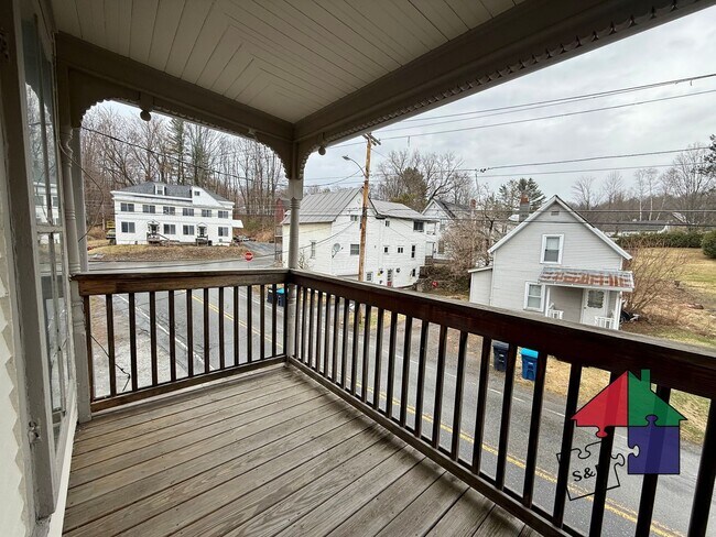 Building Photo - 4 Cogswell St