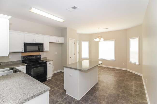 Building Photo - 8541 Shady Elm Dr