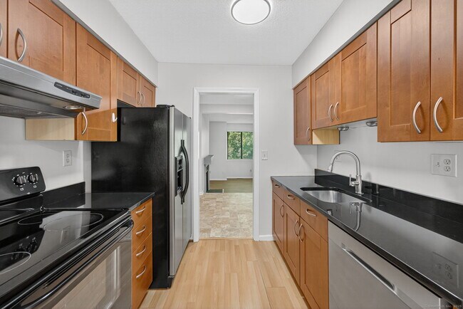 Building Photo - 128 Conestoga Way