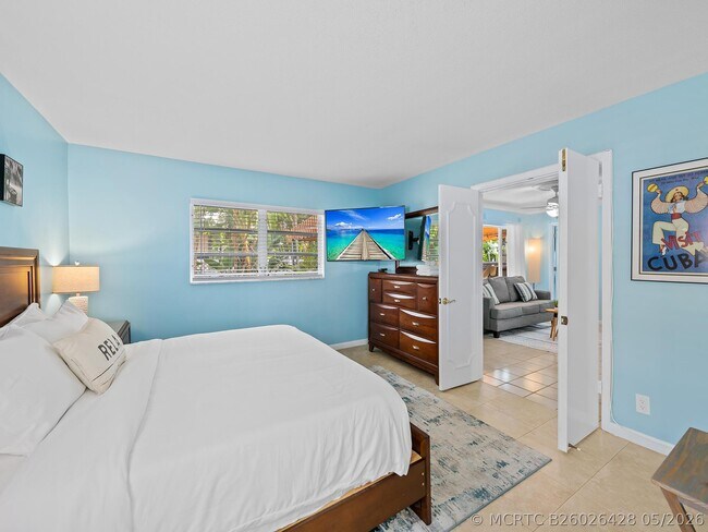 Building Photo - 3240 Spanish River Dr