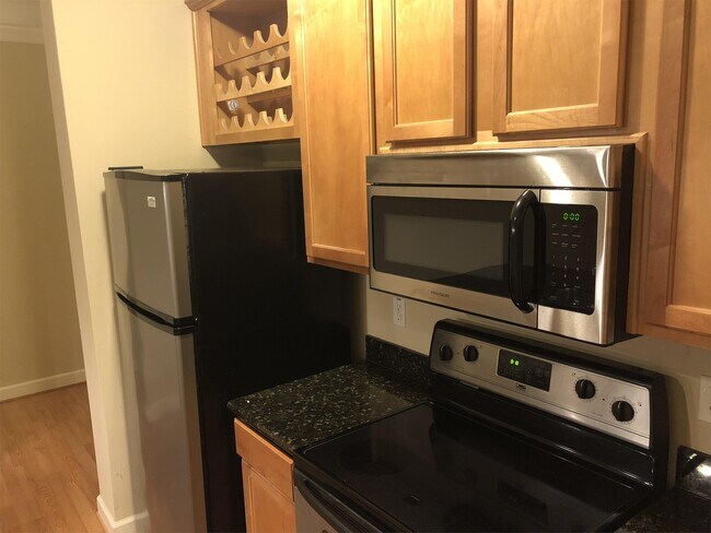 Building Photo - 2750 Mcknight Crossing Ct