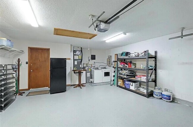 Building Photo - 7316 Caladesia Dr