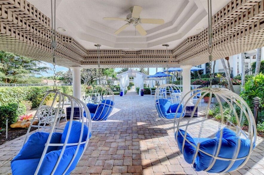 Outdoor Amenities/ Swings - 6350 NW 23rd St