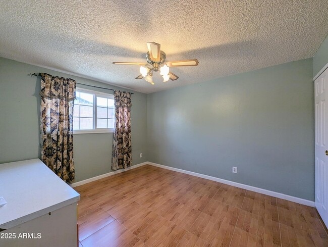 Building Photo - 4019 W San Miguel Ave