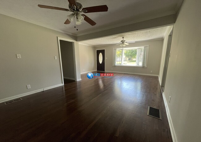 Building Photo - Spacious 4-bedroom ranch in MOUNTAIN VIEW cluster in Lawrenceville