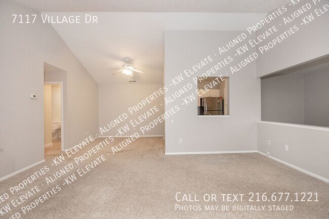 Building Photo - 7117 Village Dr