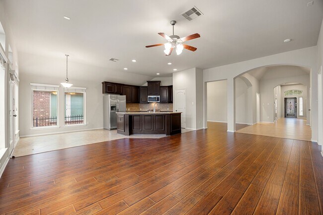 Building Photo - 26323 Crystal Cove Ln