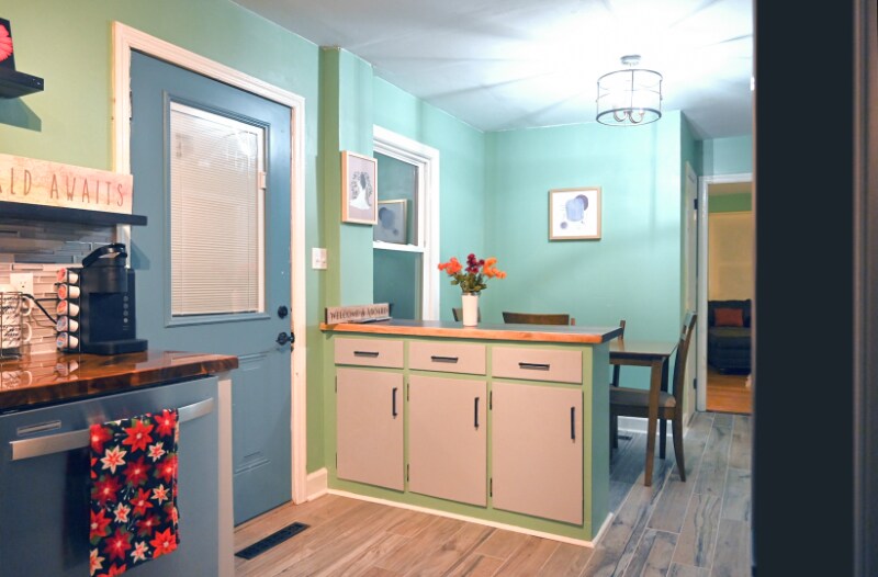 Building Photo - 916 Bern St