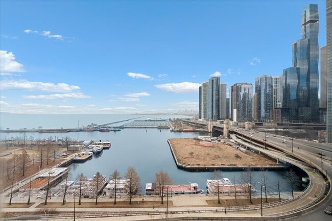 Building Photo - 505 N Lake Shore Dr