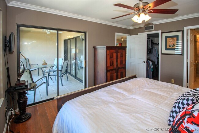 Building Photo - 4720 NE Sandpebble Trce