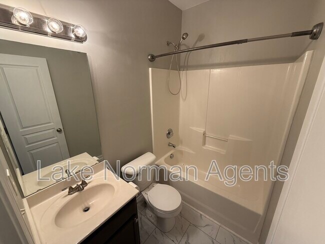 Building Photo - 11613 Truan Ln