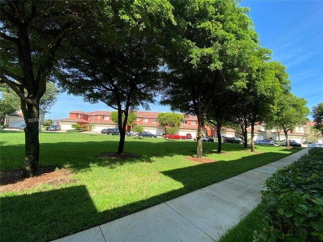 Building Photo - 1978 SE 23rd Terrace