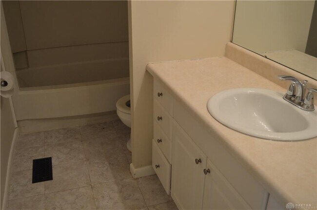 Building Photo - 1217 Robbins Run Ct