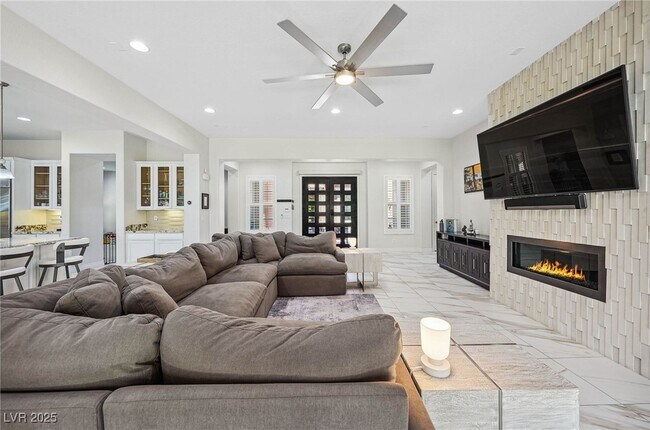 Building Photo - 47 Grand Masters Dr