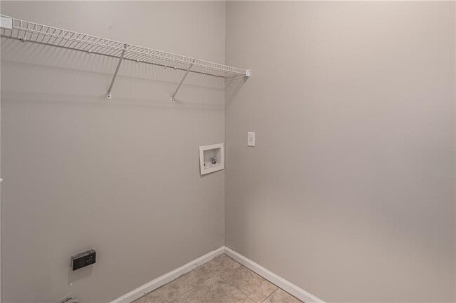Building Photo - 205 Vickery Way