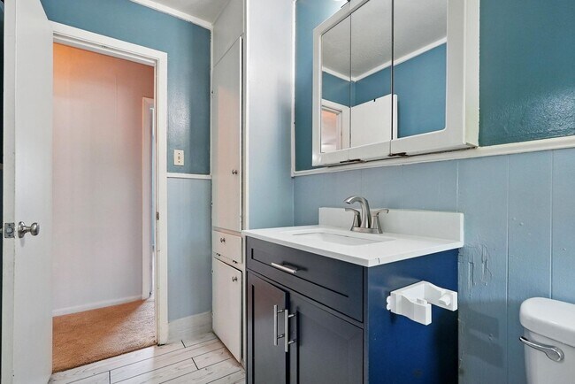 Building Photo - 2349 Marsalis Dr