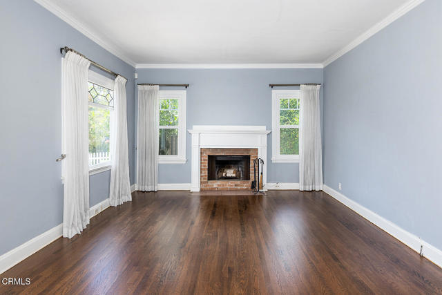 Building Photo - 1469 Las Lunas St