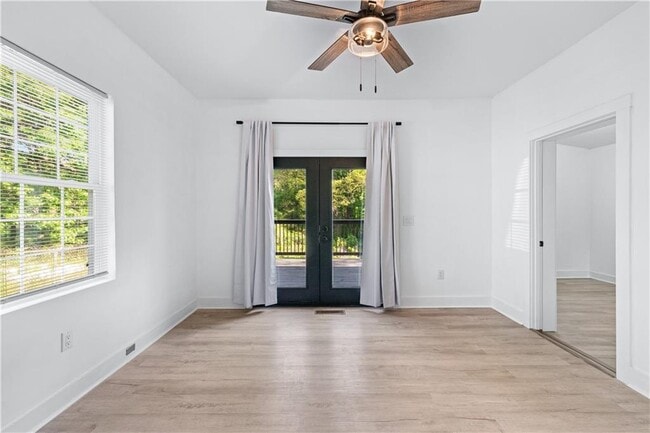 Building Photo - 1035 Astor Ave SW