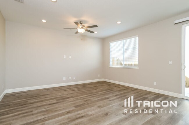 Building Photo - 2171 Comstock Ln