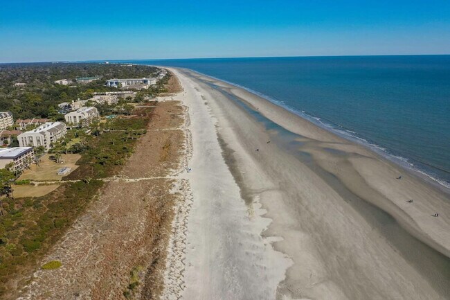 Building Photo - 23 S Forest Beach Dr