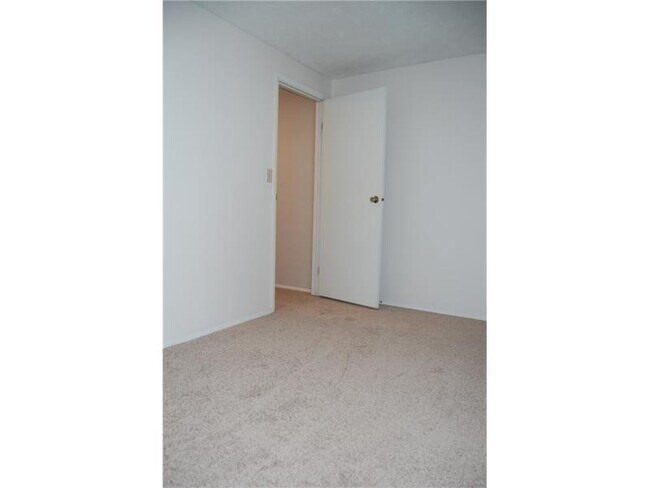 Building Photo - 119 Ligonier Ln