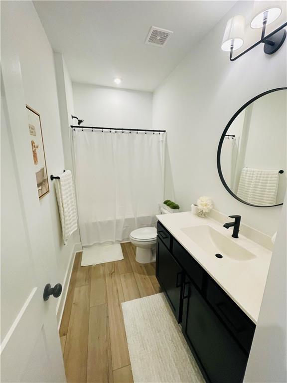 Building Photo - 115 Firefly Cir