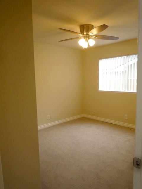 Building Photo - 5691 Lynnbrook Plz