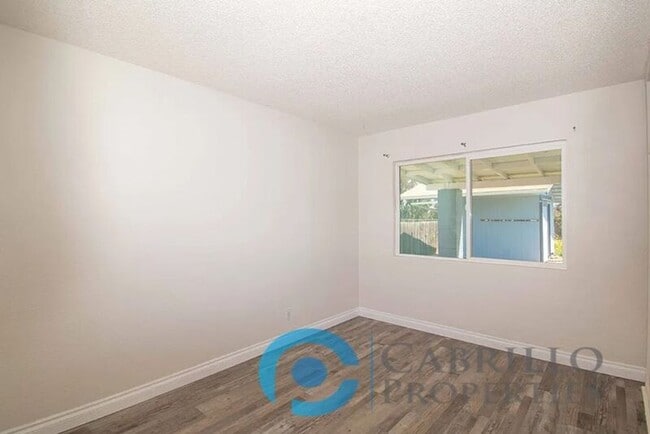 Building Photo - 6311 Inman St