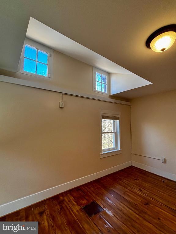 Building Photo - 8122 John Mosby Hwy