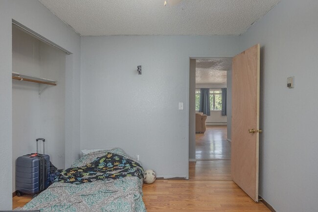 Building Photo - 812 Andrew St