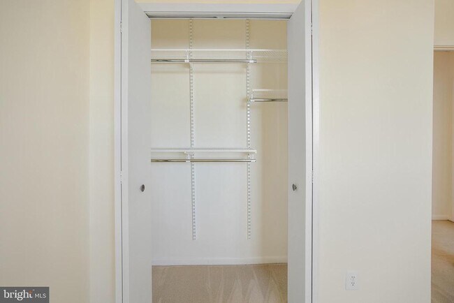 Building Photo - 5505 Seminary Rd