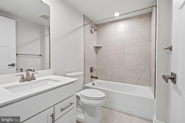 Building Photo - 30 Dolcie Ln