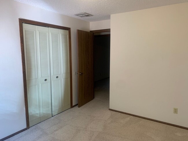 Building Photo - 13884 W 68th Dr