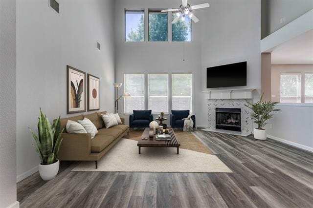 Building Photo - 817 Rushmore Dr