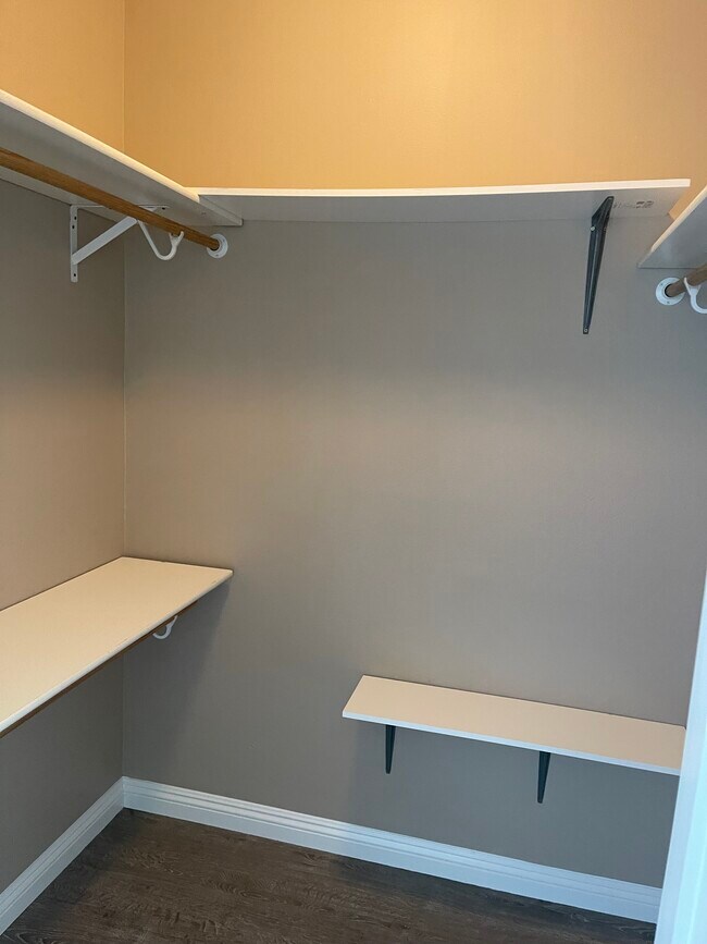 Building Photo - 13951 Sherman Way