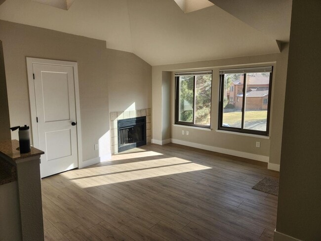 Building Photo - 10353 W 80th Dr