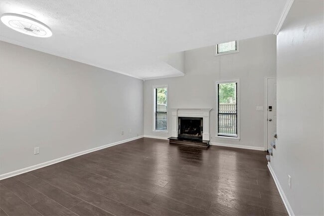 Building Photo - 202 Park Ridge Cir