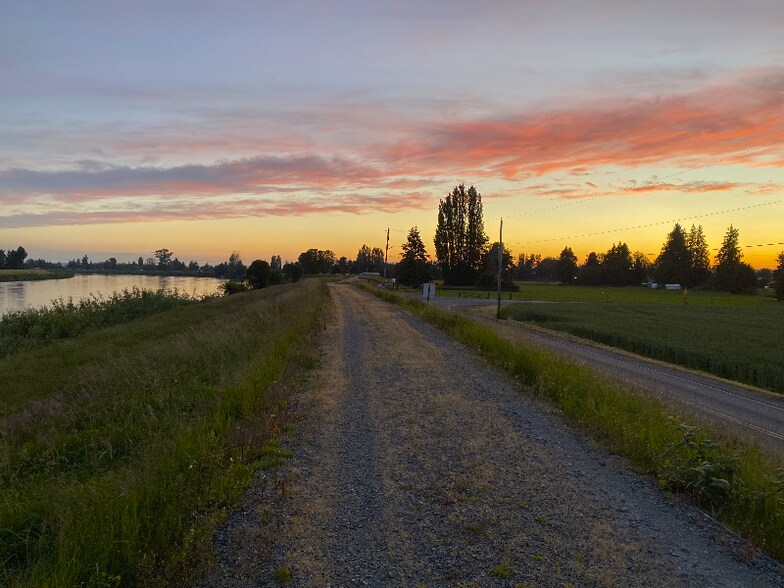 Building Photo - 17917 Bennett Rd