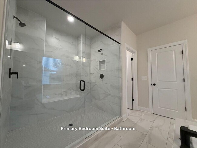 Building Photo - 3770 Andover St