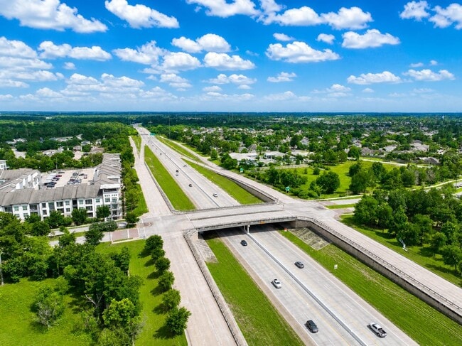 Building Photo - 1011 Backland Ct
