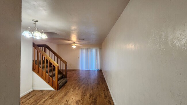 Building Photo - Mill Run 4026