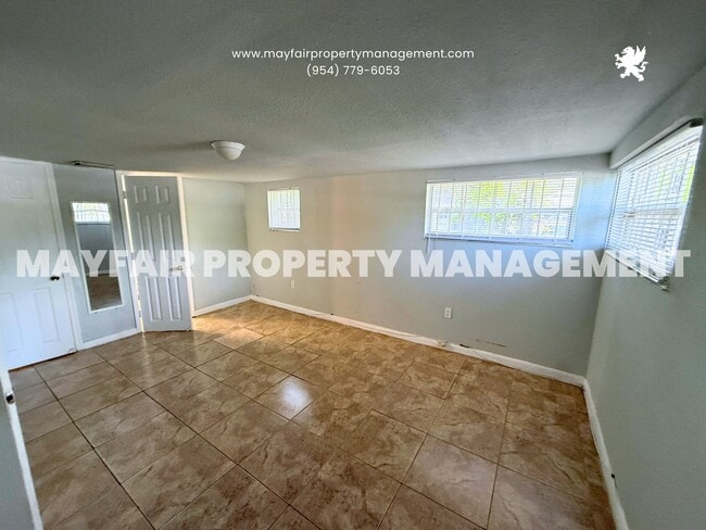 Building Photo - 400 Opa-Locka Blvd