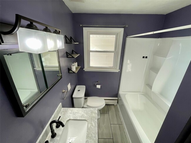 Building Photo - 705 N McKinley Ave