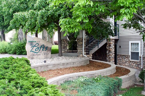 Building Photo - 1208 Fairview Dr