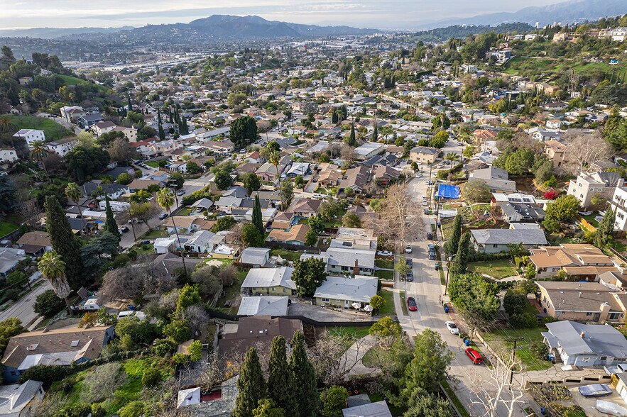 Building Photo - 1818 Wollam St