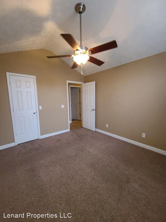 Building Photo - 5 br, 3 bath House - 204 Wildwood Ave,