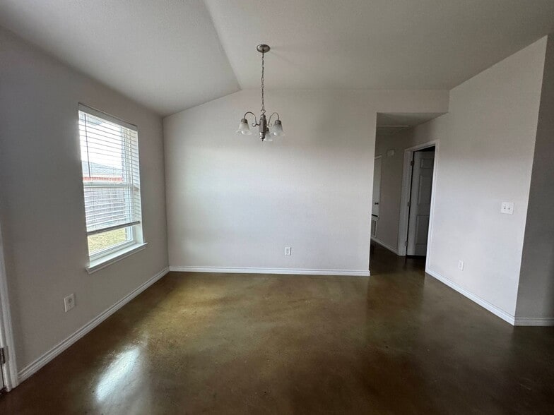 Building Photo - 108 Lowes Blvd